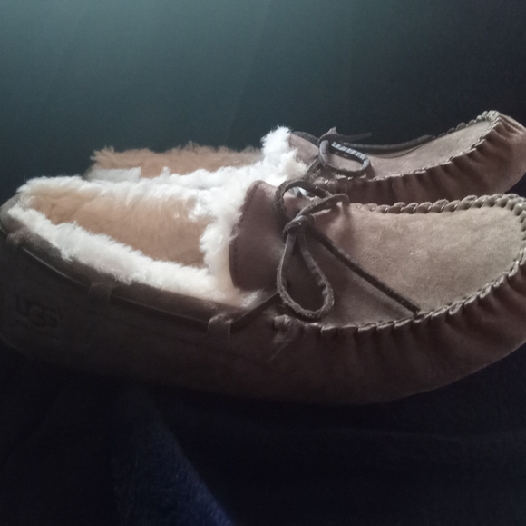 Ugg moccasins - Picture 5 of 8